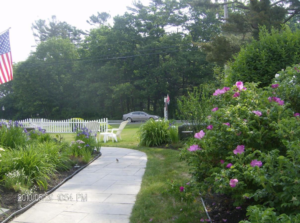 | Holiday Guest House Bed & Breakfast