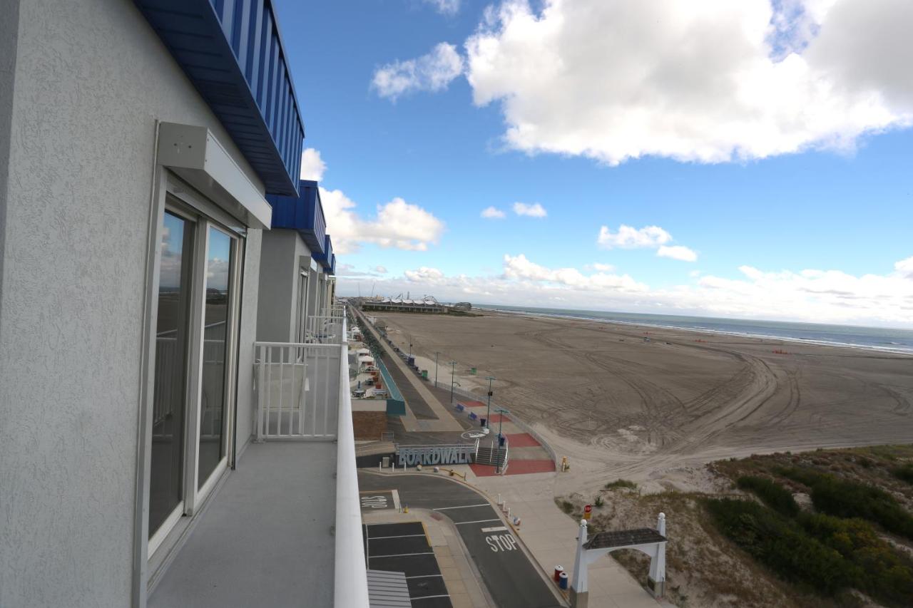 | Adventurer Oceanfront Inn