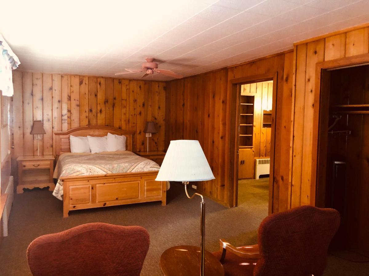 | Glenwood Springs Cedar Lodge