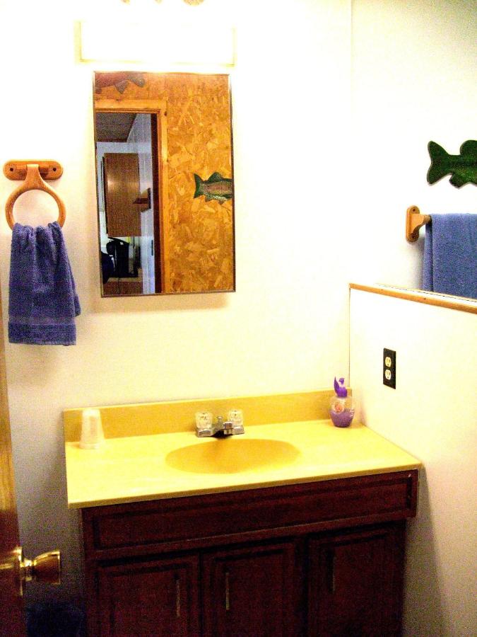 | Sierra Bonita Cabins and RV Park