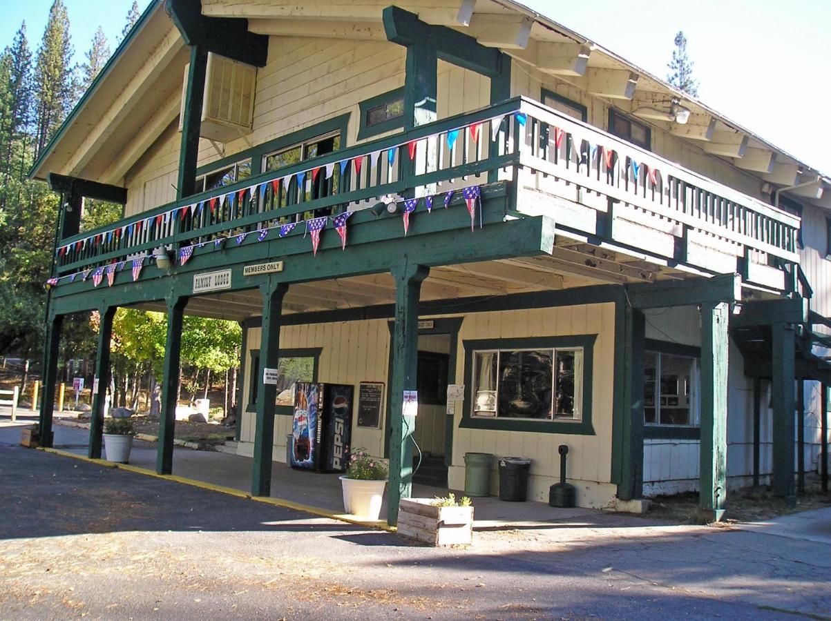 | Yosemite Lakes Cottage 49