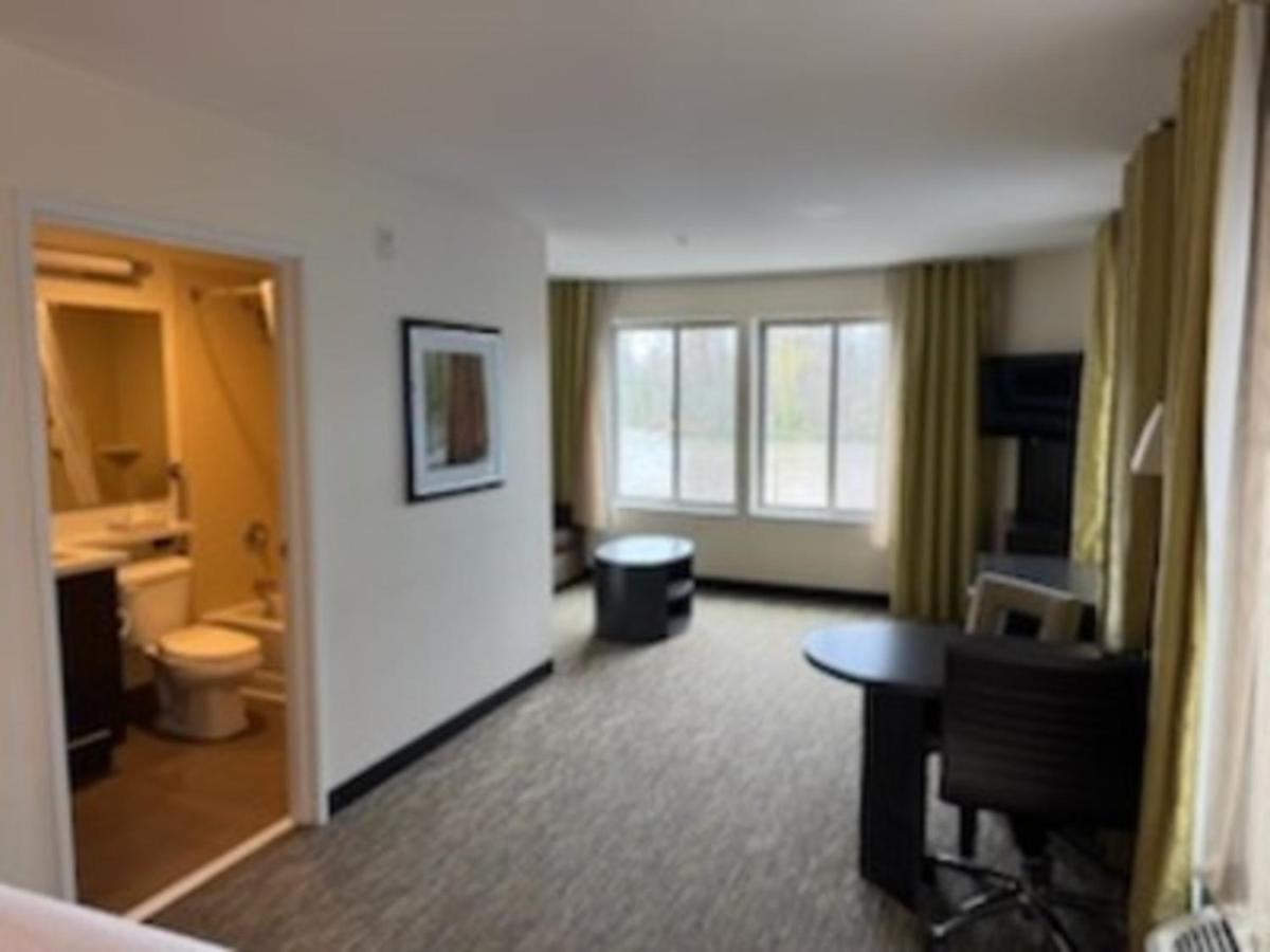  | Candlewood Suites Eugene Springfield
