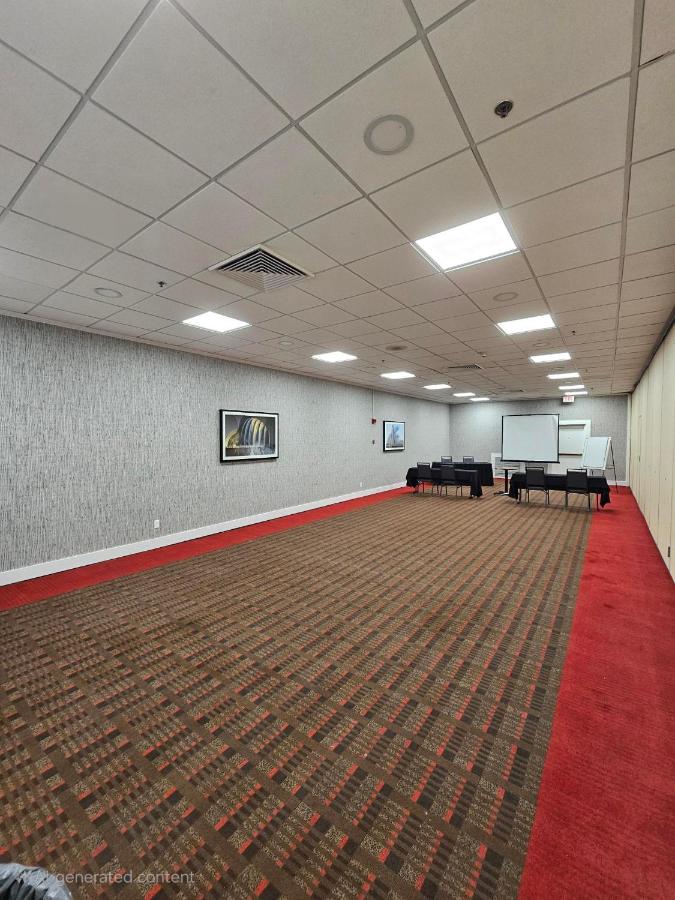 | Four Points by Sheraton Kansas City Airport