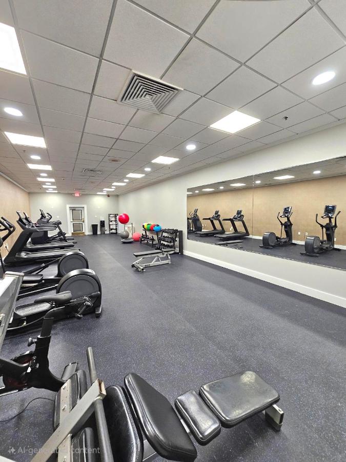 | Four Points by Sheraton Kansas City Airport