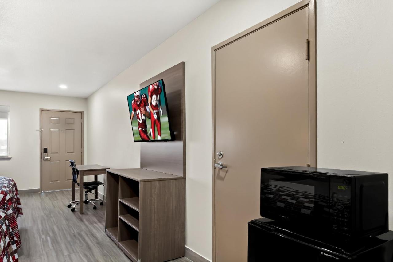  | OYO Hotel Stafford TX I-69 North