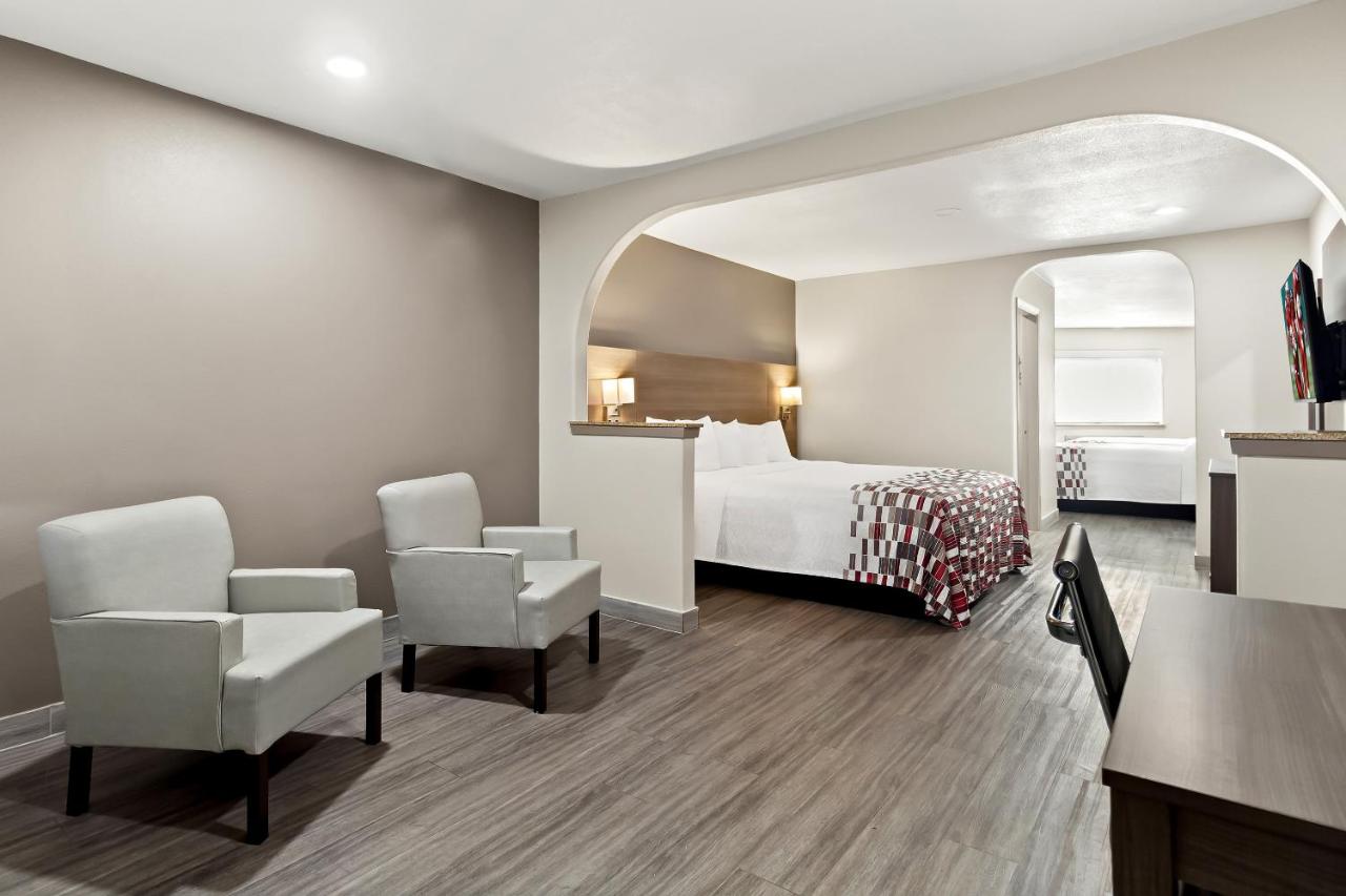  | OYO Hotel Stafford TX I-69 North