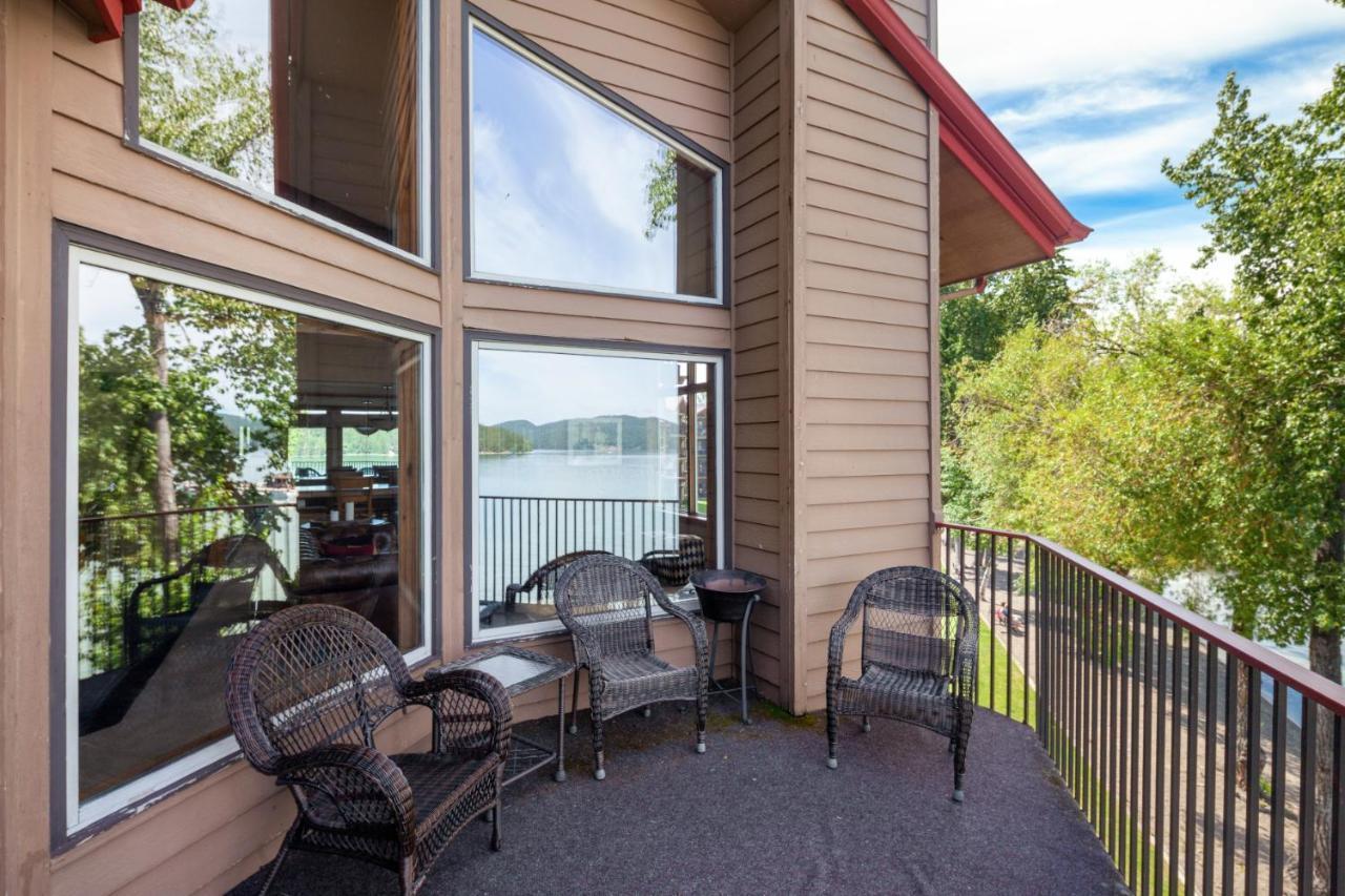 Lakefront Three-Bedroom Averill Suite Condo at Lodge at Whitefish Lake
