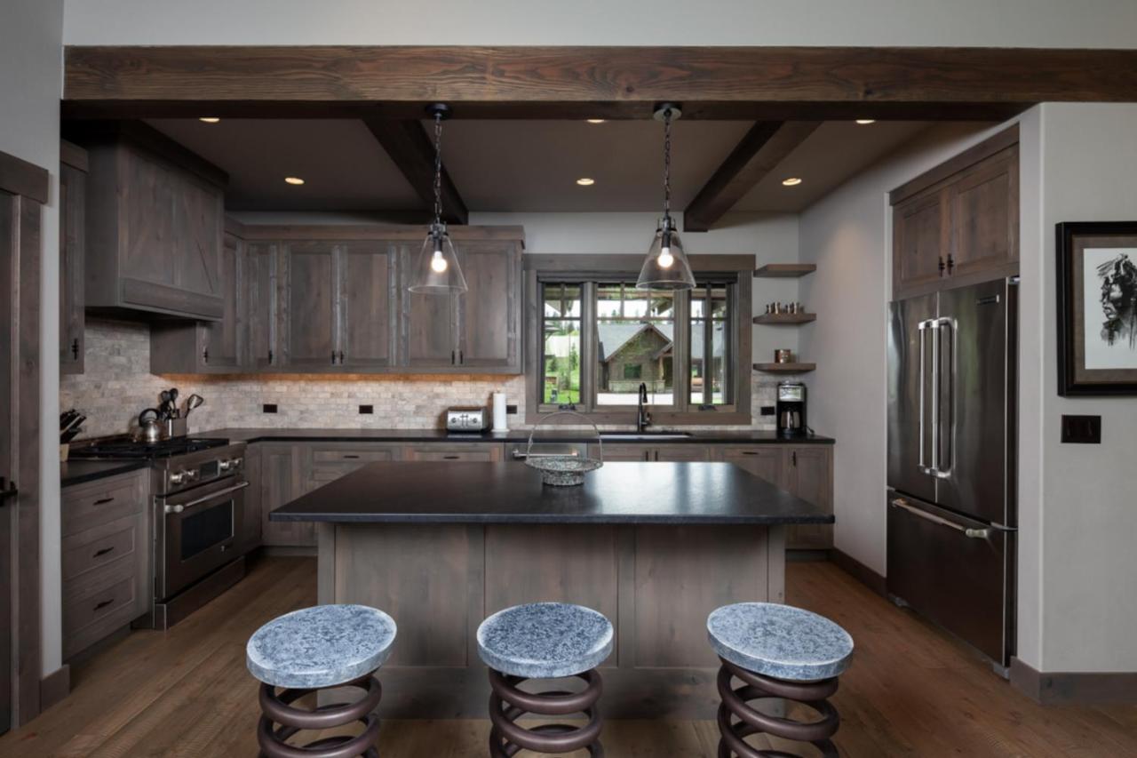 Four-Bedroom House at Lodge at Whitefish Lake