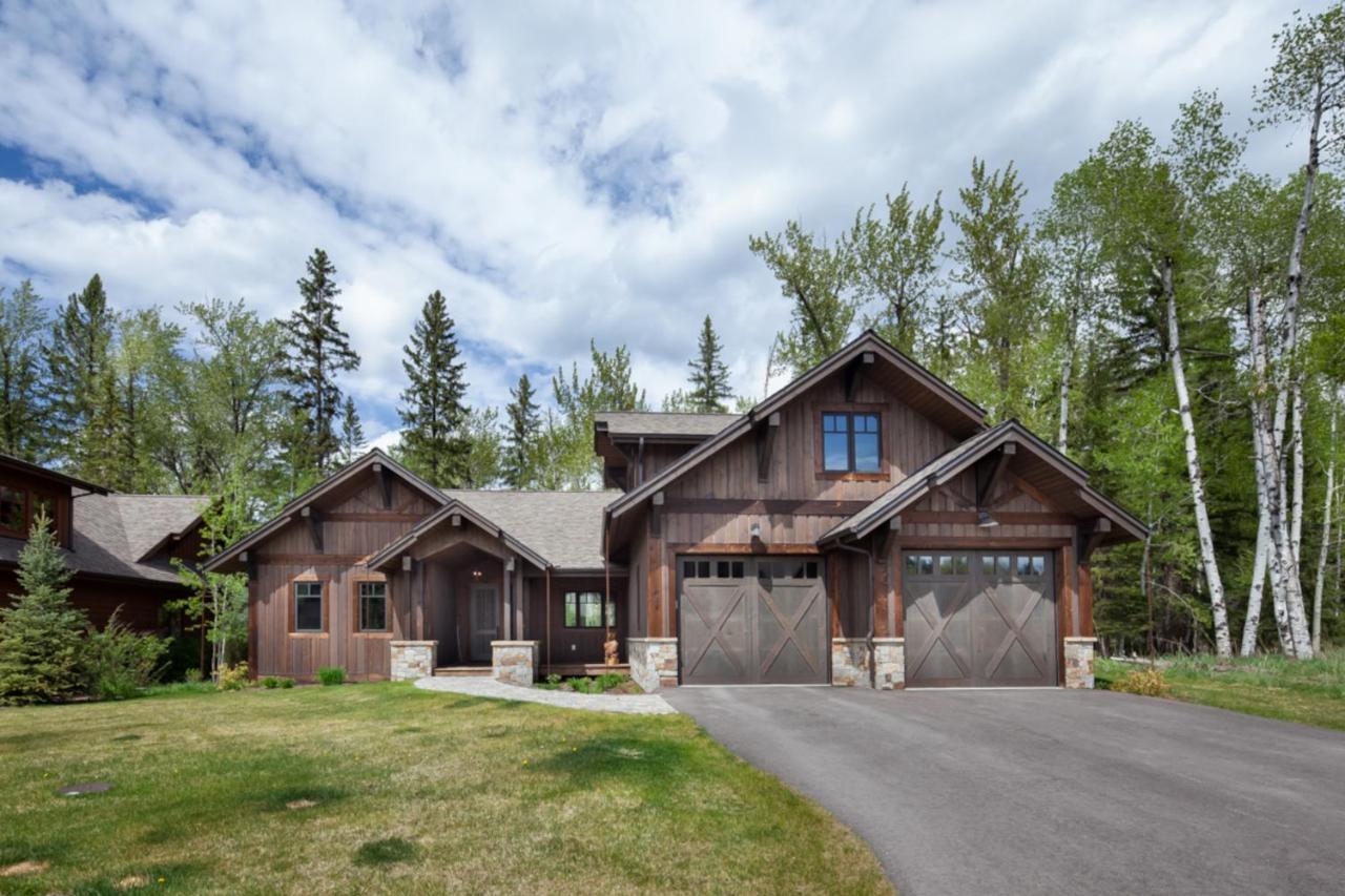 Four-Bedroom House at Lodge at Whitefish Lake