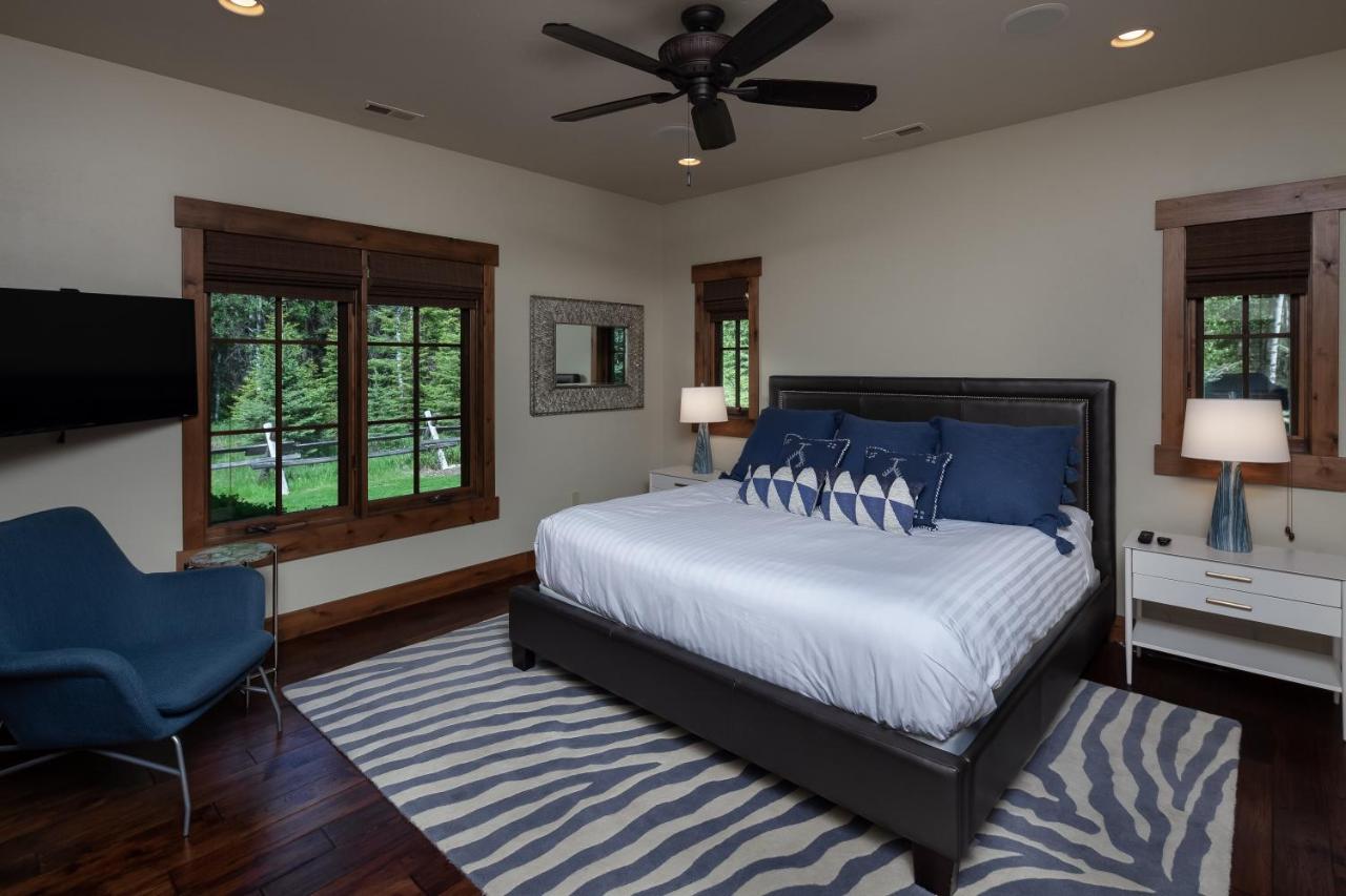 Three-Bedroom House at Lodge at Whitefish Lake