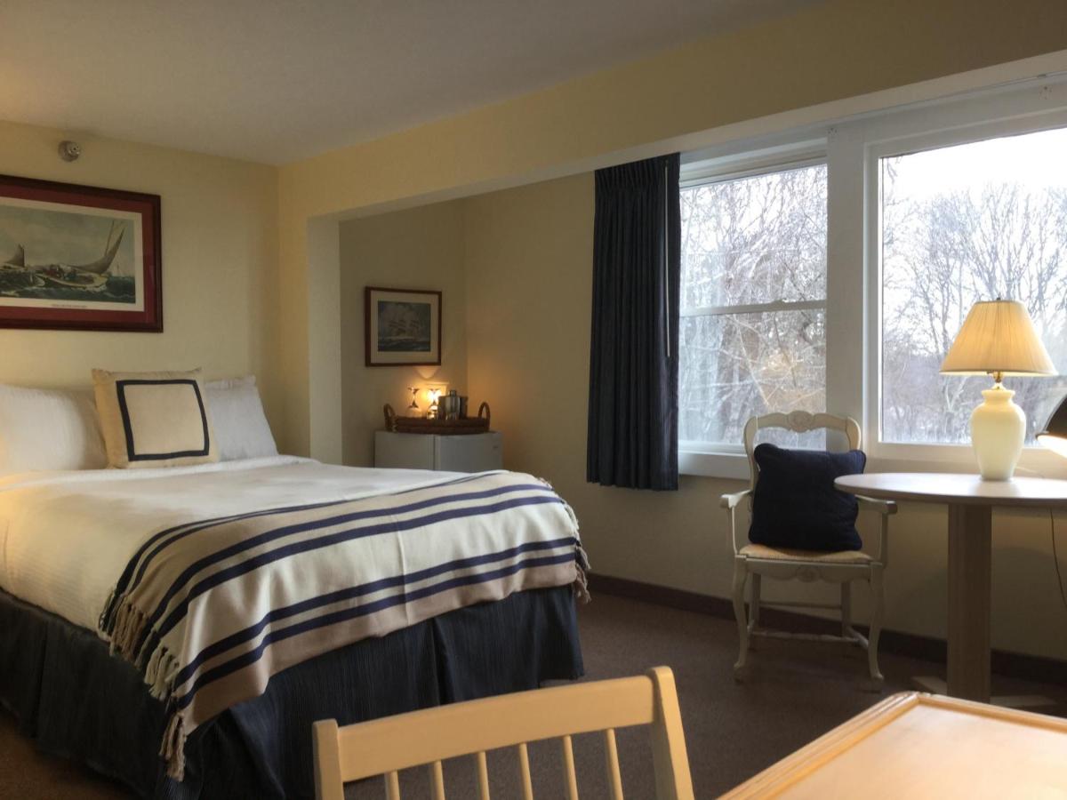  | The Beach Rose Inn