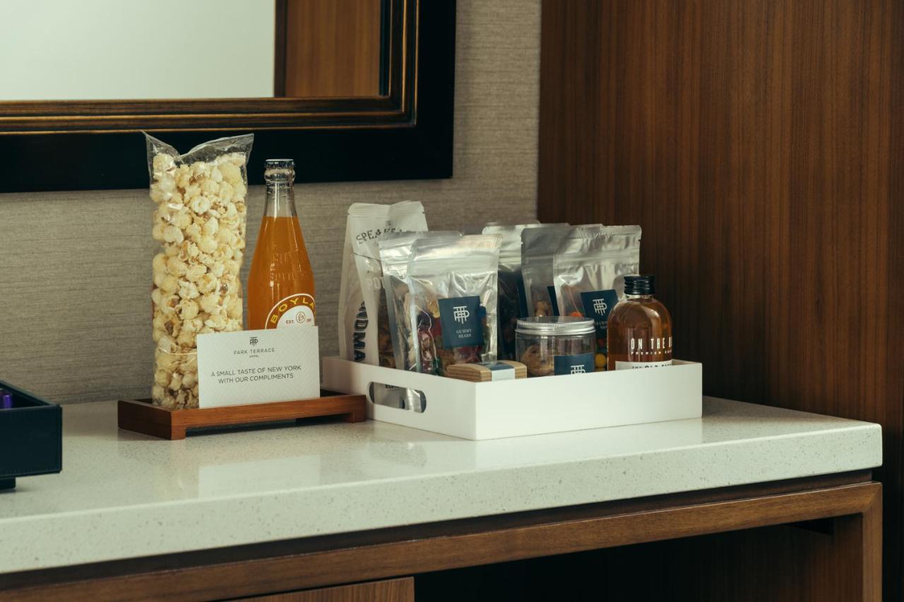Deluxe High Floor at Park Terrace Hotel