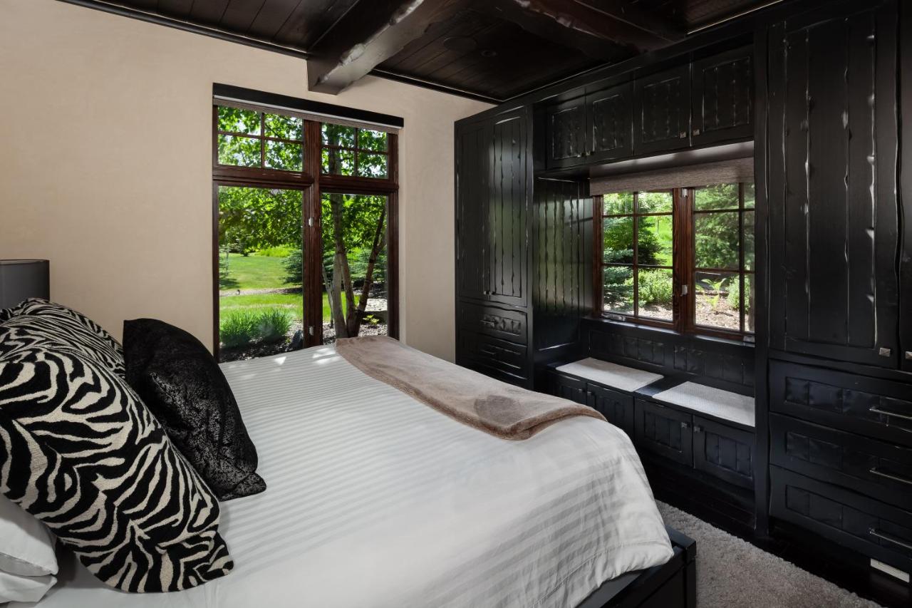 Two-Bedroom House at Lodge at Whitefish Lake