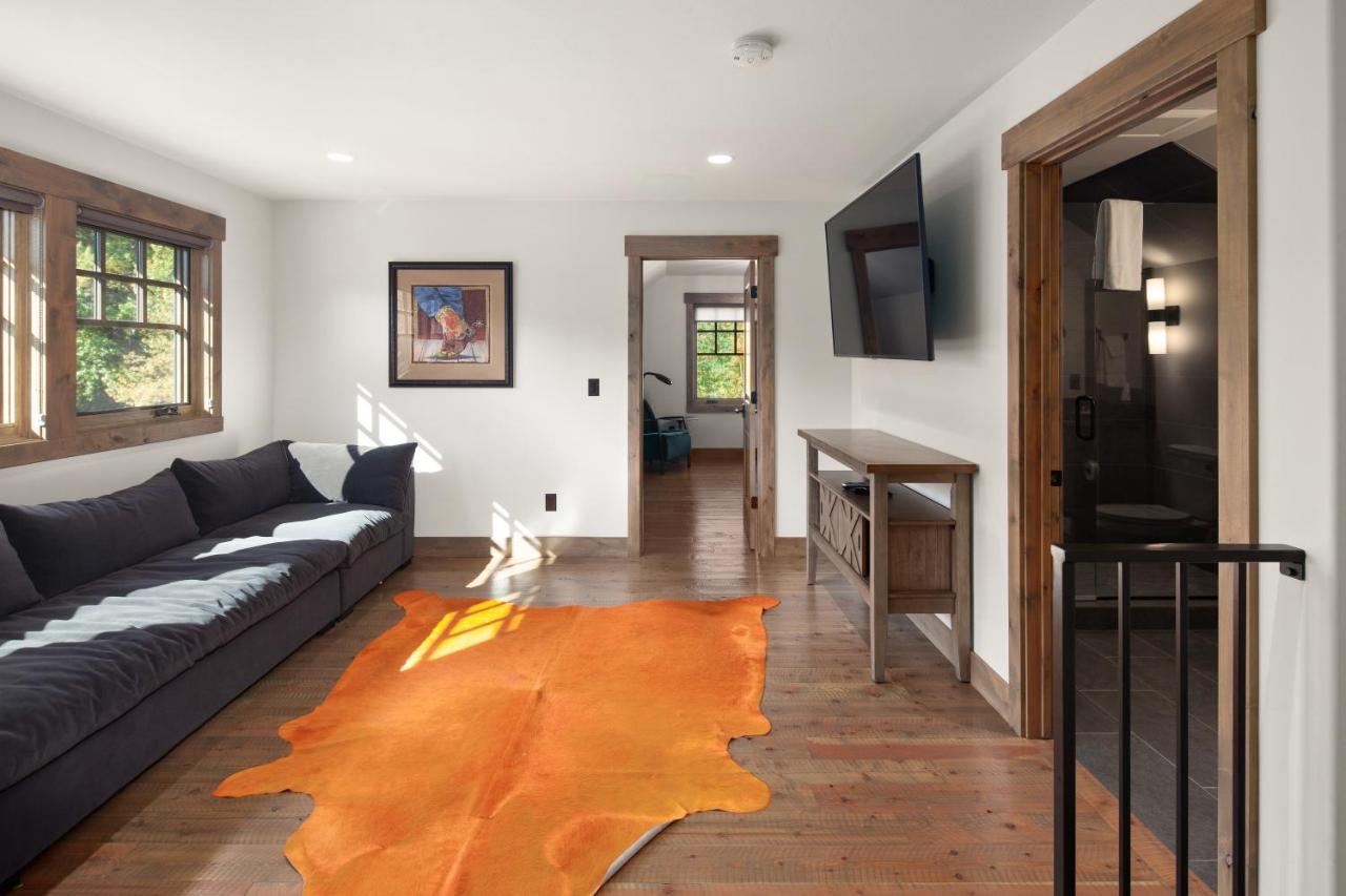 | Lodge at Whitefish Lake