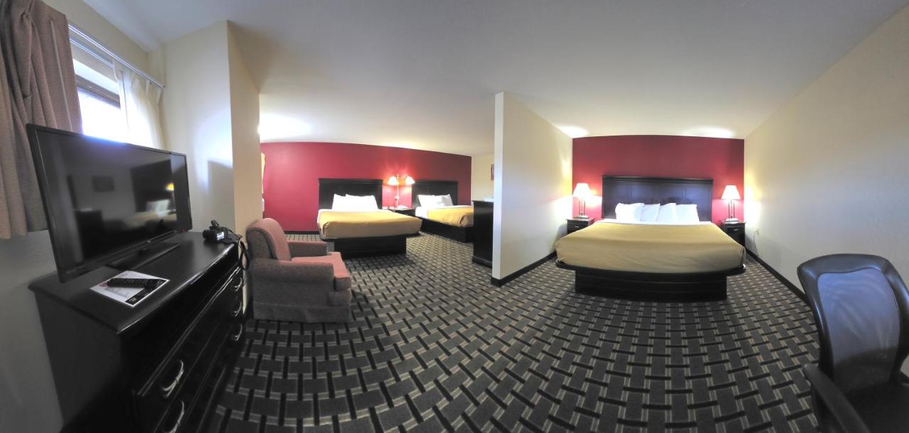 Room #113249524 at Econo Lodge Inn & Suites Wisconsin Dells