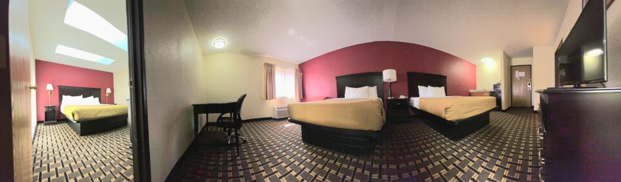 Room #113249524 at Econo Lodge Inn & Suites Wisconsin Dells