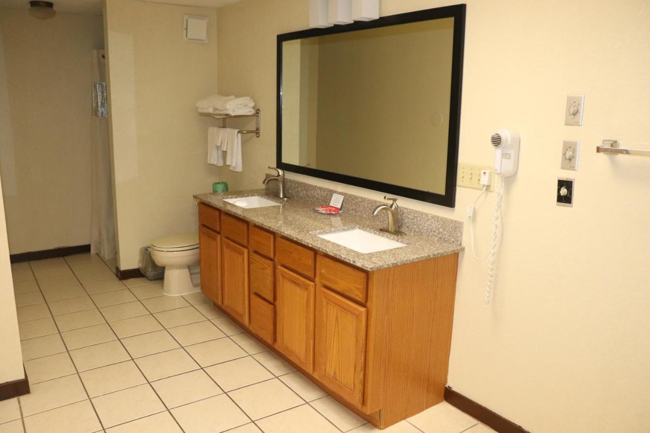 Room #113249523 at Econo Lodge Inn & Suites Wisconsin Dells