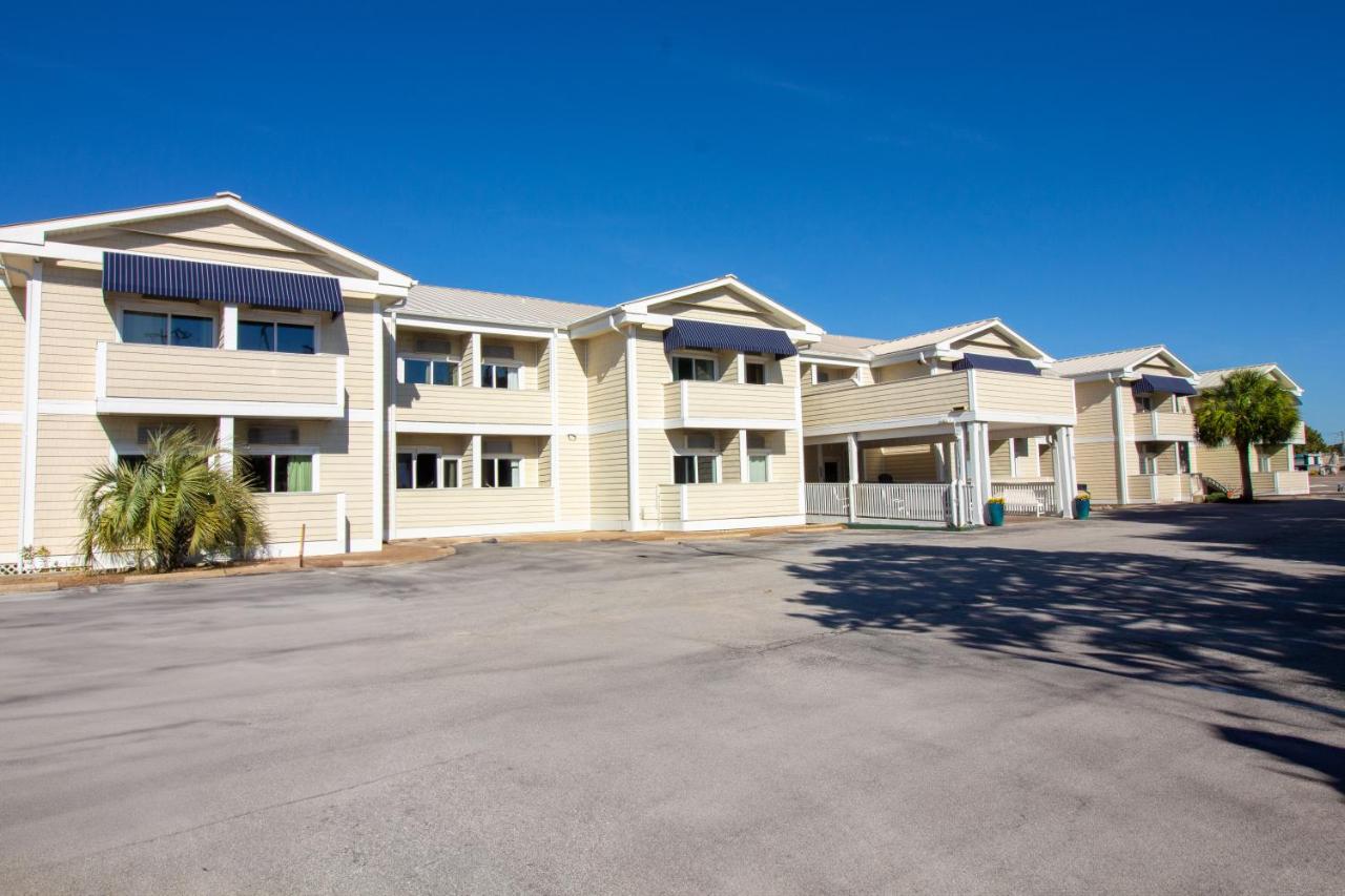  | Palm Suites