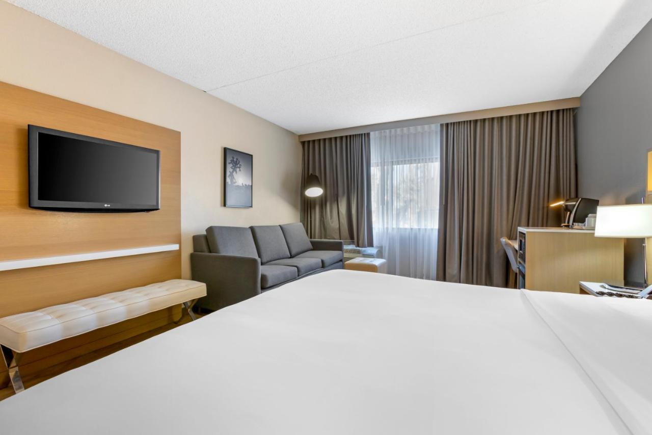 One-Bedroom King Suite - Non Smoking at Radisson Hotel Casa Grande