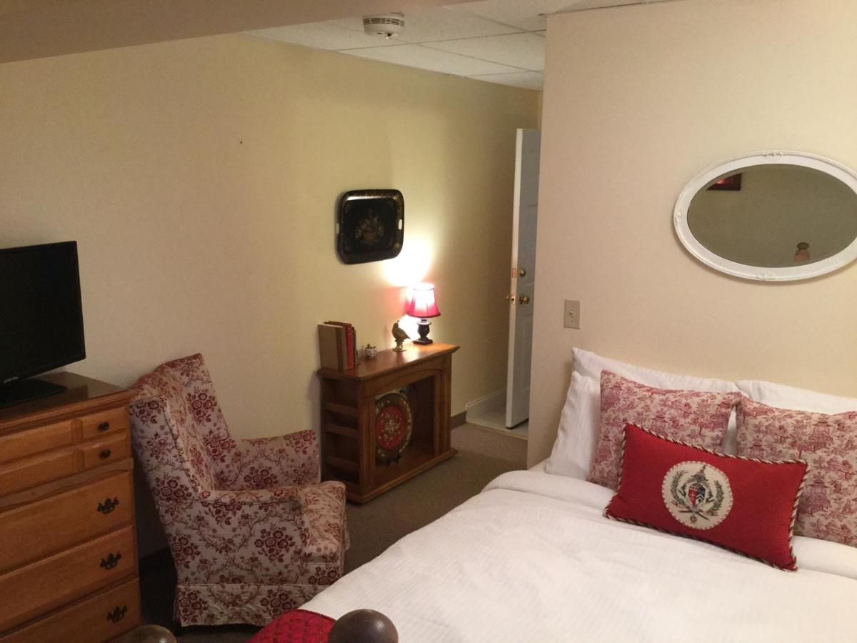 | The Beach Rose Inn