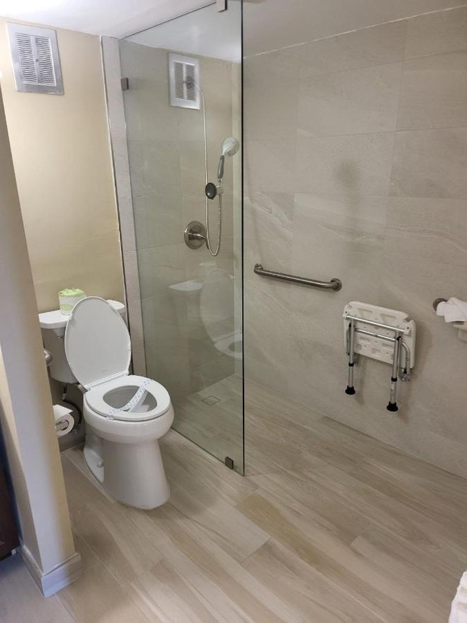 Double Room - Disability Access at Gulfcoast Inn Naples