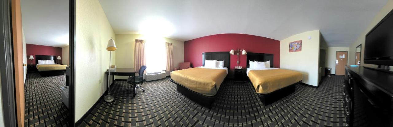 Room #113249524 at Econo Lodge Inn & Suites Wisconsin Dells