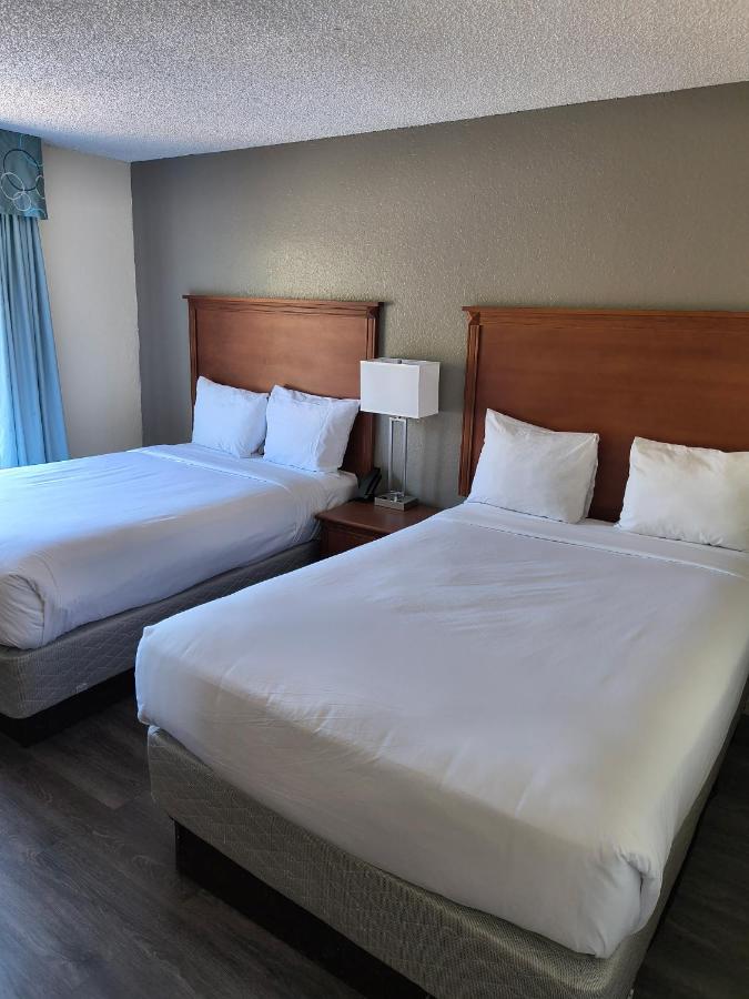 Business Room with Two Double Beds - Non-Smoking at Baymont By Wyndham Gainesville I-75