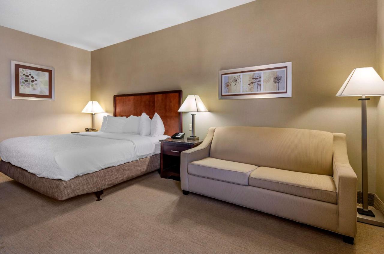 King Room at Best Western Plus Inn at Hunt Ridge