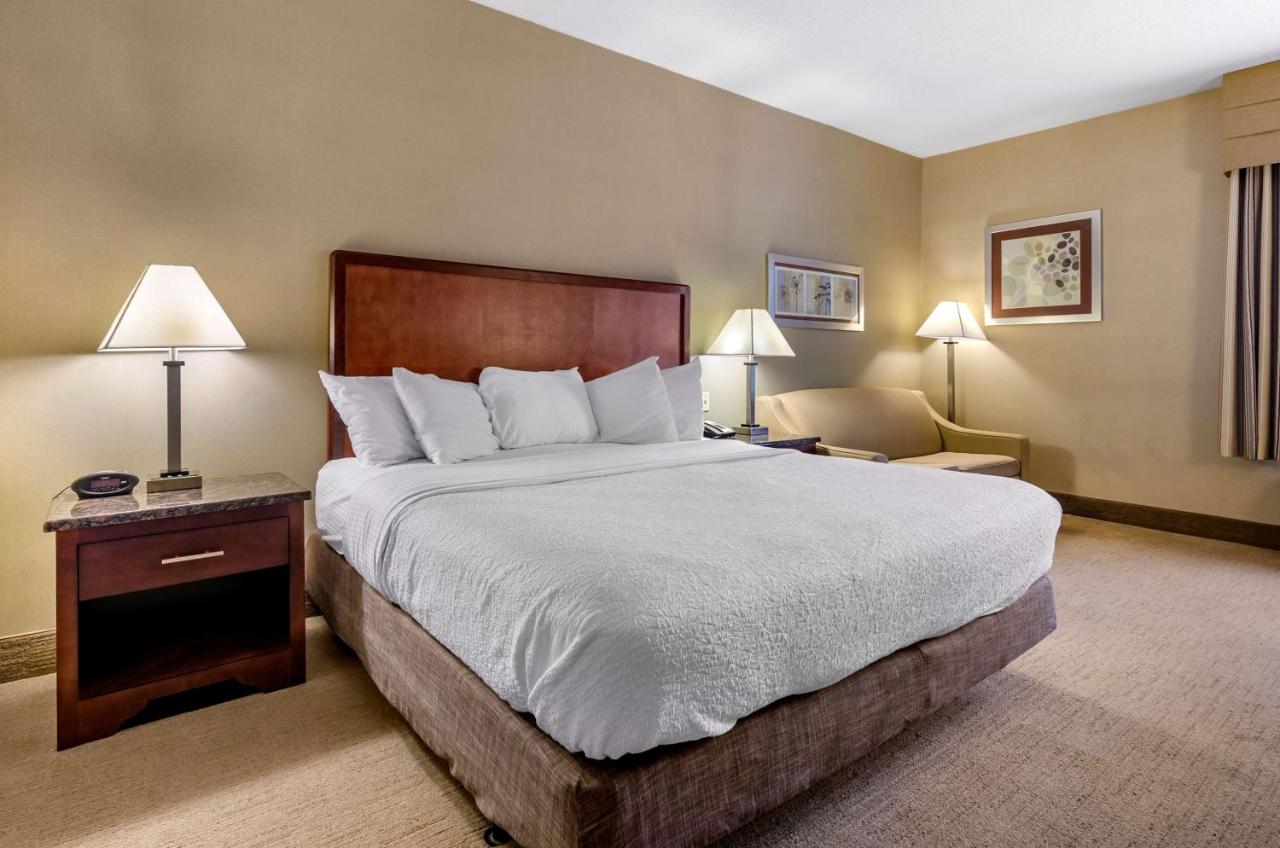 King Room at Best Western Plus Inn at Hunt Ridge