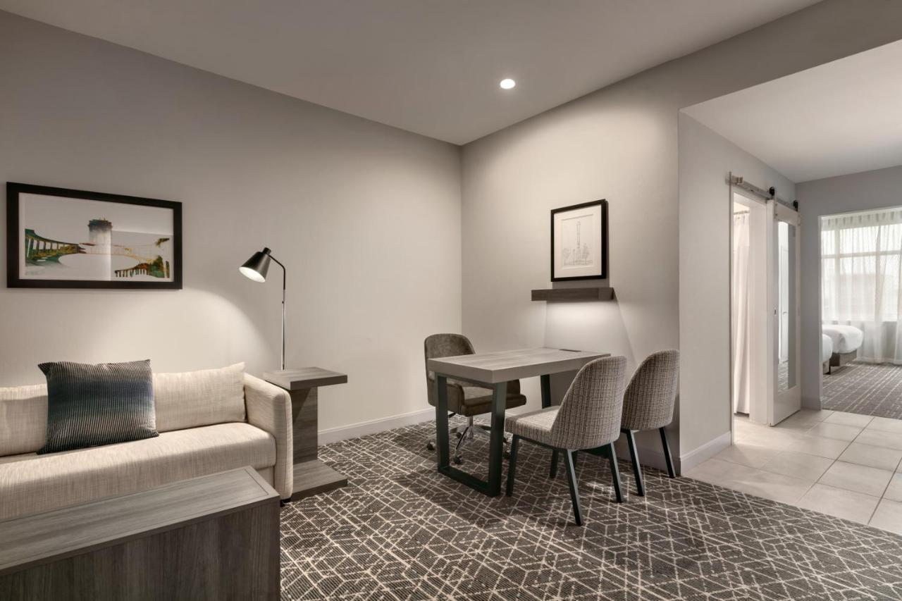 Queen Suite with Two Queen Beds - Hearing Accessible/Non-Smoking at Embassy Suites by Hilton Atlanta Midtown