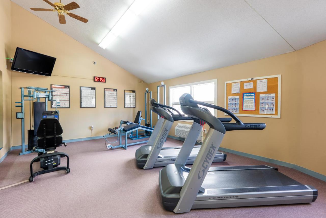 | Fireside Inn & Suites Gilford