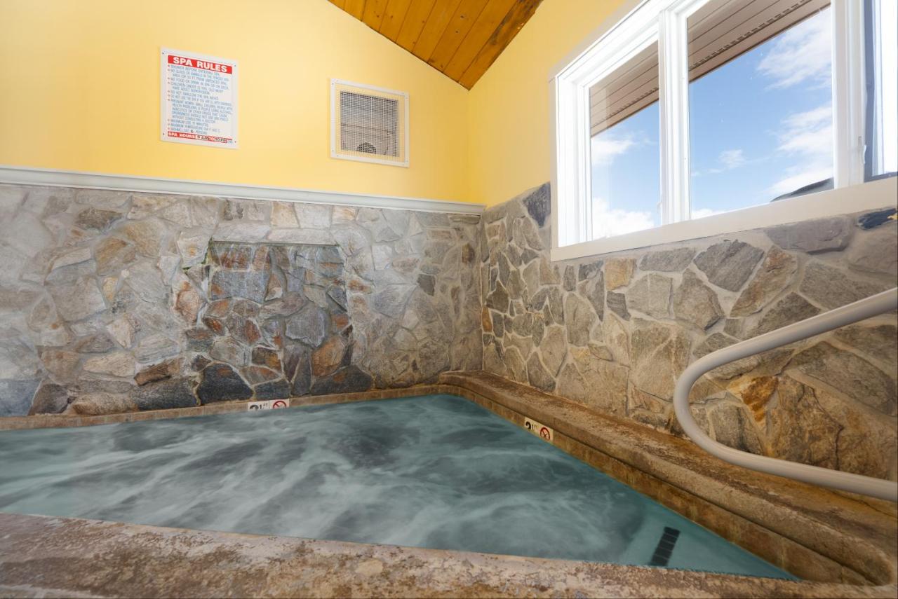 | Fireside Inn & Suites Gilford