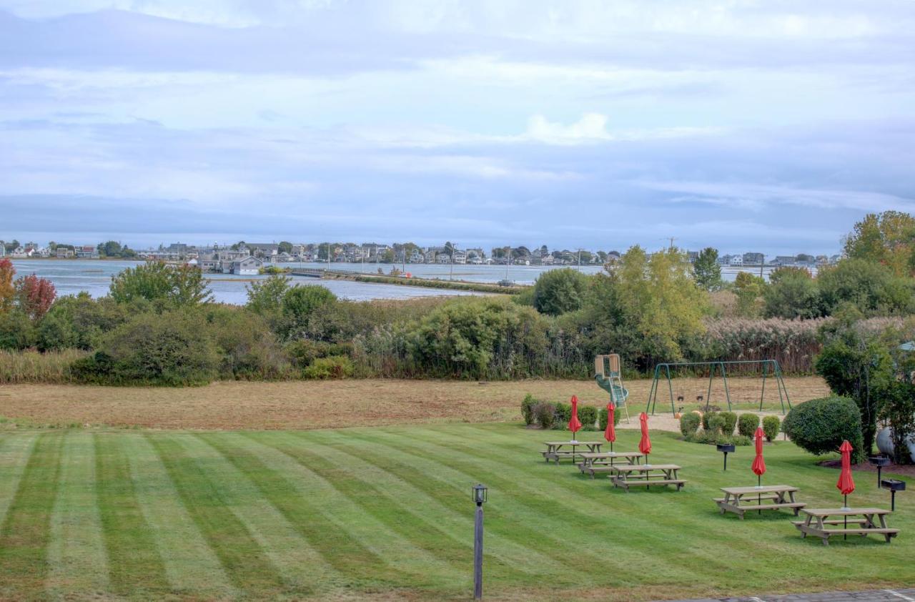 | Misty Harbor Resort