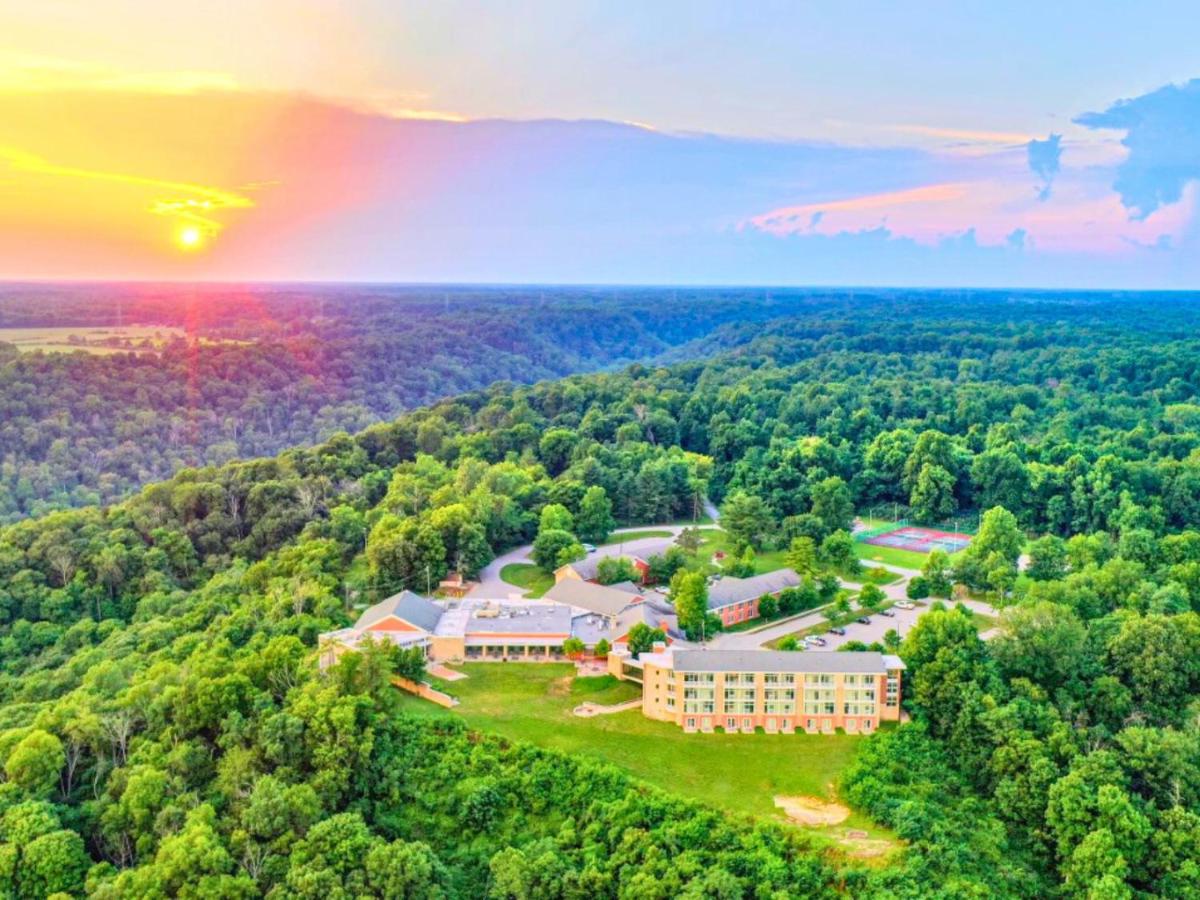 | Clifty Inn