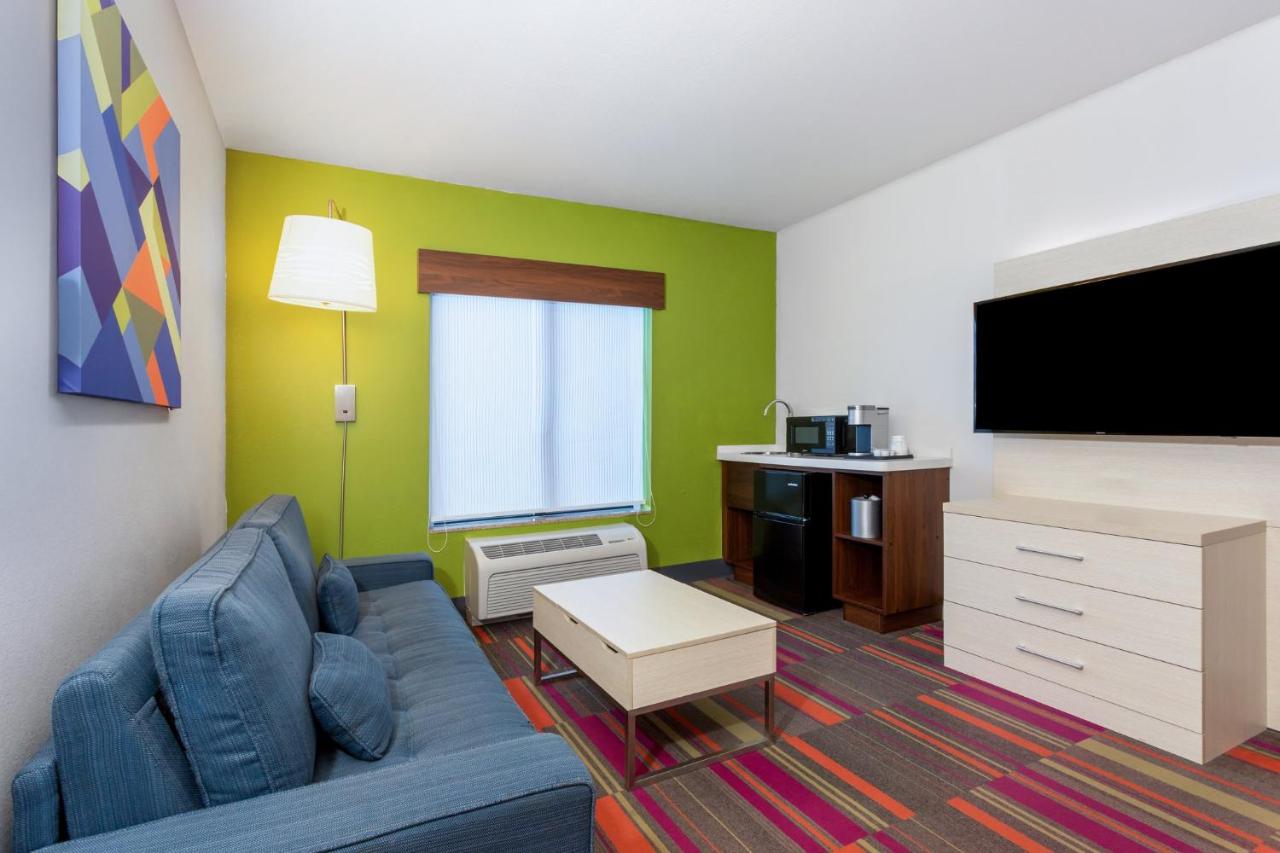 Single King Suite with Pull-out Sofa - Non Smoking at Holiday Inn Express & Suites, International Drive by IHG