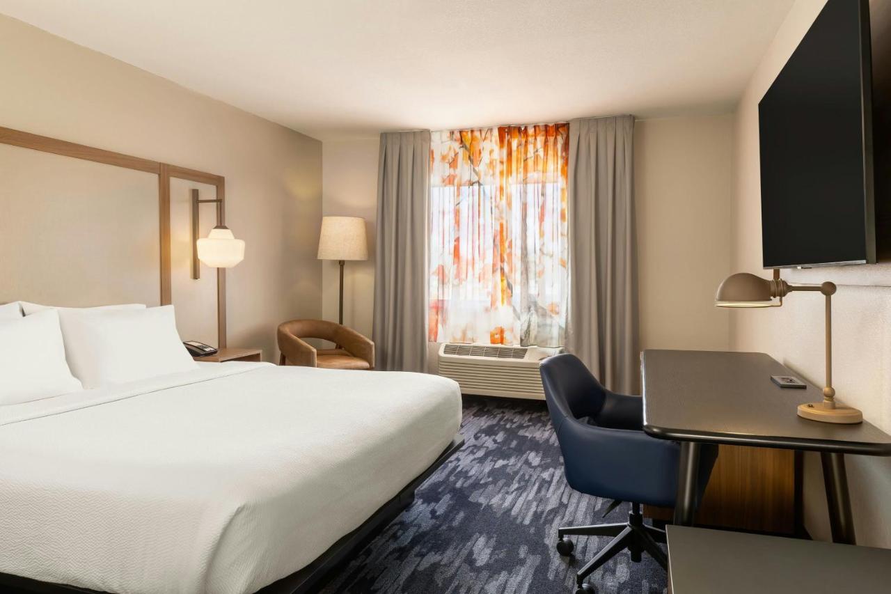  | Fairfield Inn & Suites Minneapolis St. Paul / Roseville