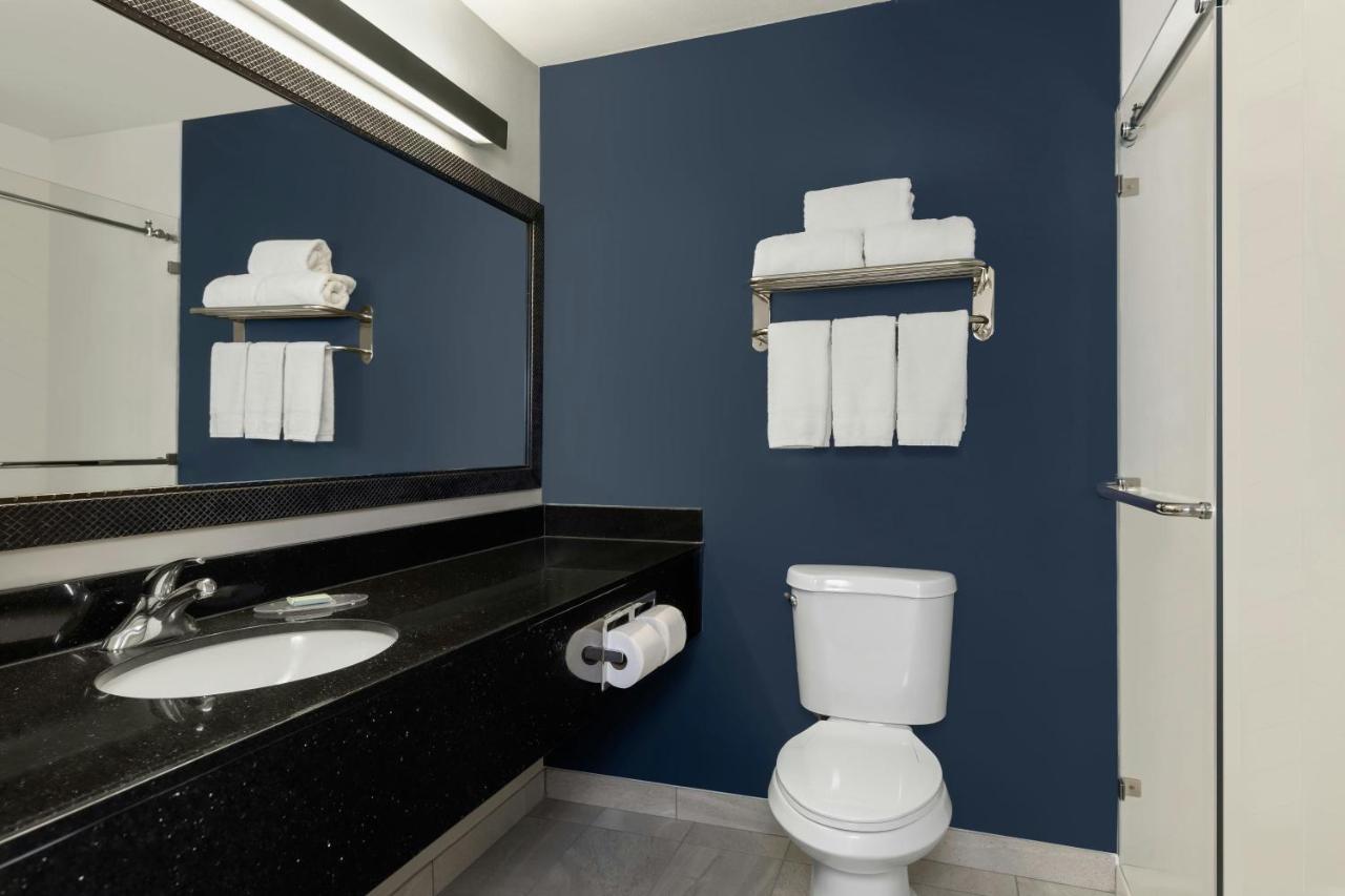  | Fairfield Inn & Suites Minneapolis St. Paul / Roseville