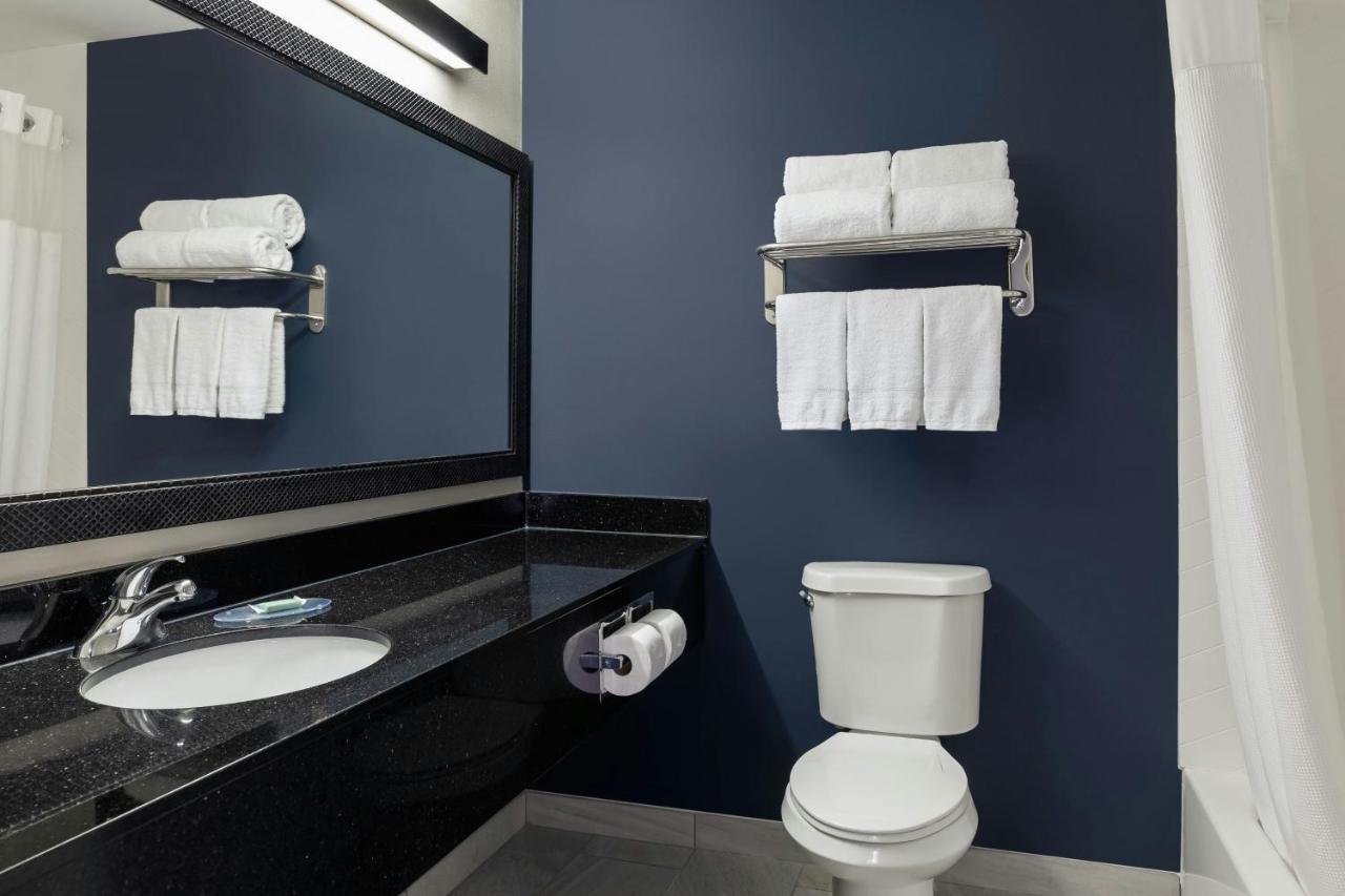  | Fairfield Inn & Suites Minneapolis St. Paul / Roseville