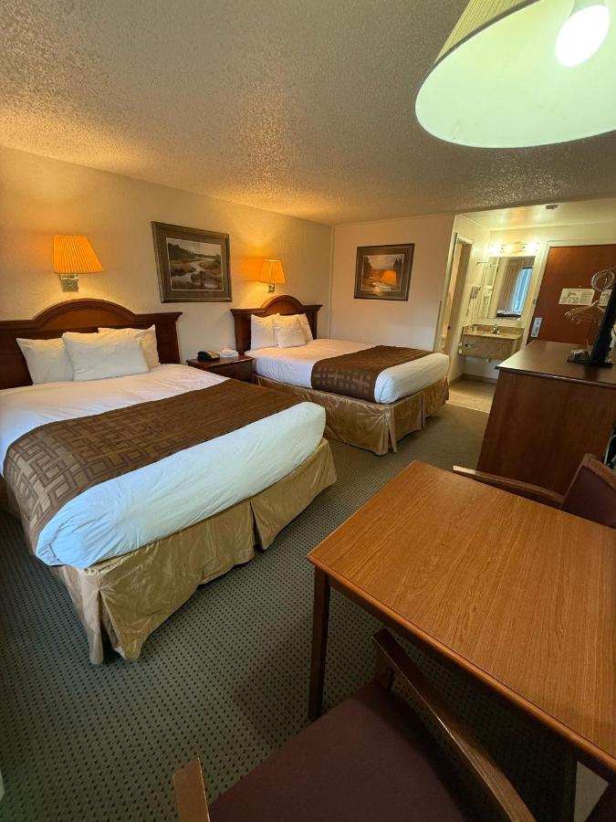  | Richland Inn & Suites