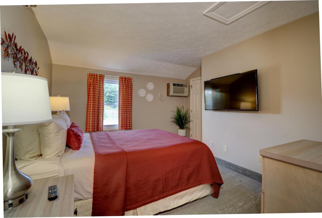| Misty Harbor Resort