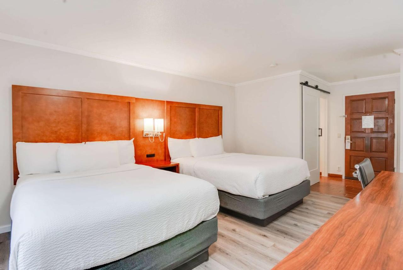 Queen Room with Two Queen Beds - Non-Smoking at Ramada by Wyndham Mountain View