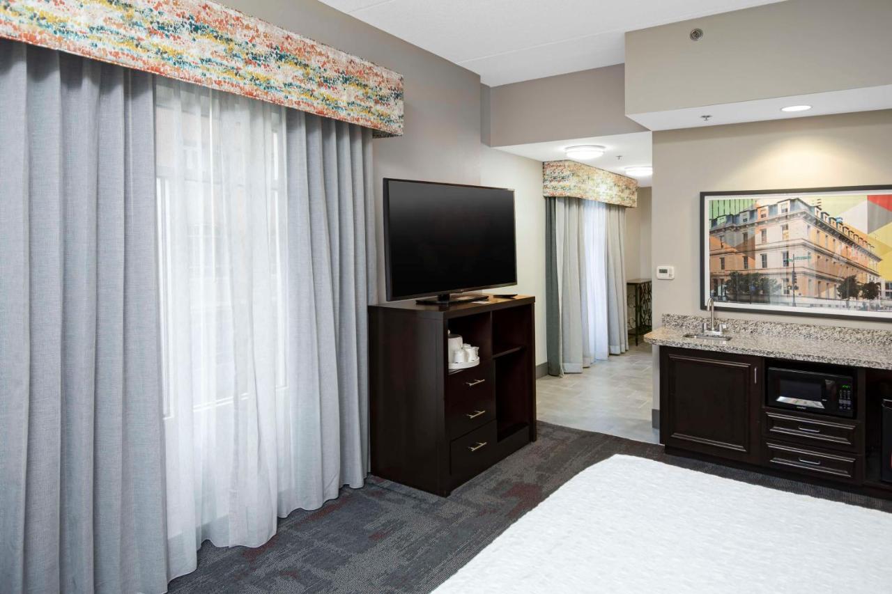 Deluxe King Room - Non-Smoking at Hampton Inn & Suites Raleigh Downtown