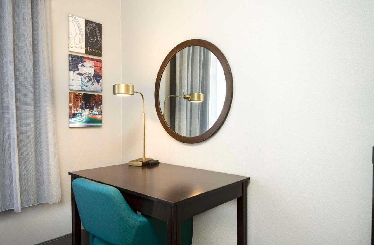 Queen Room with Two Queen Beds - Disability Access/Non-Smoking at Hampton Inn & Suites Raleigh Downtown