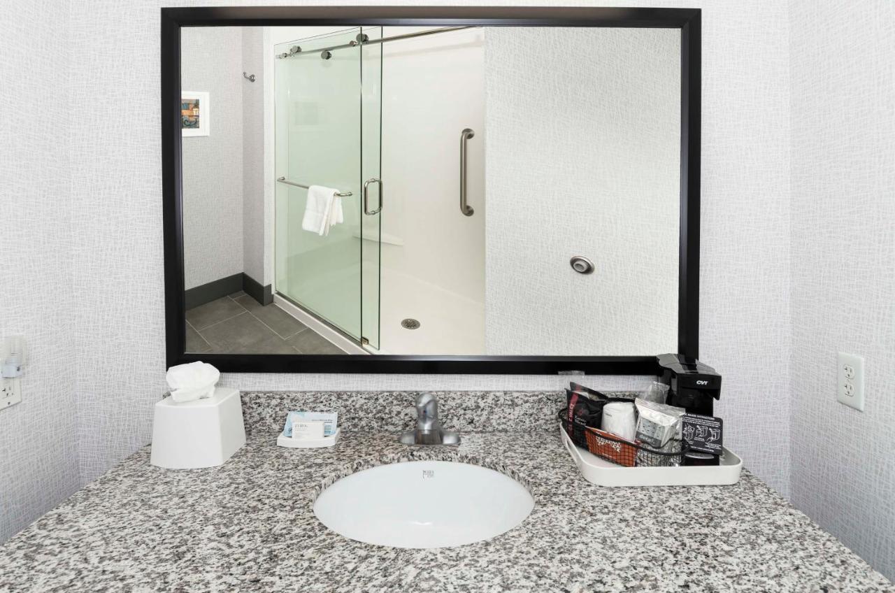 King Room - Non-Smoking at Hampton Inn & Suites Raleigh Downtown