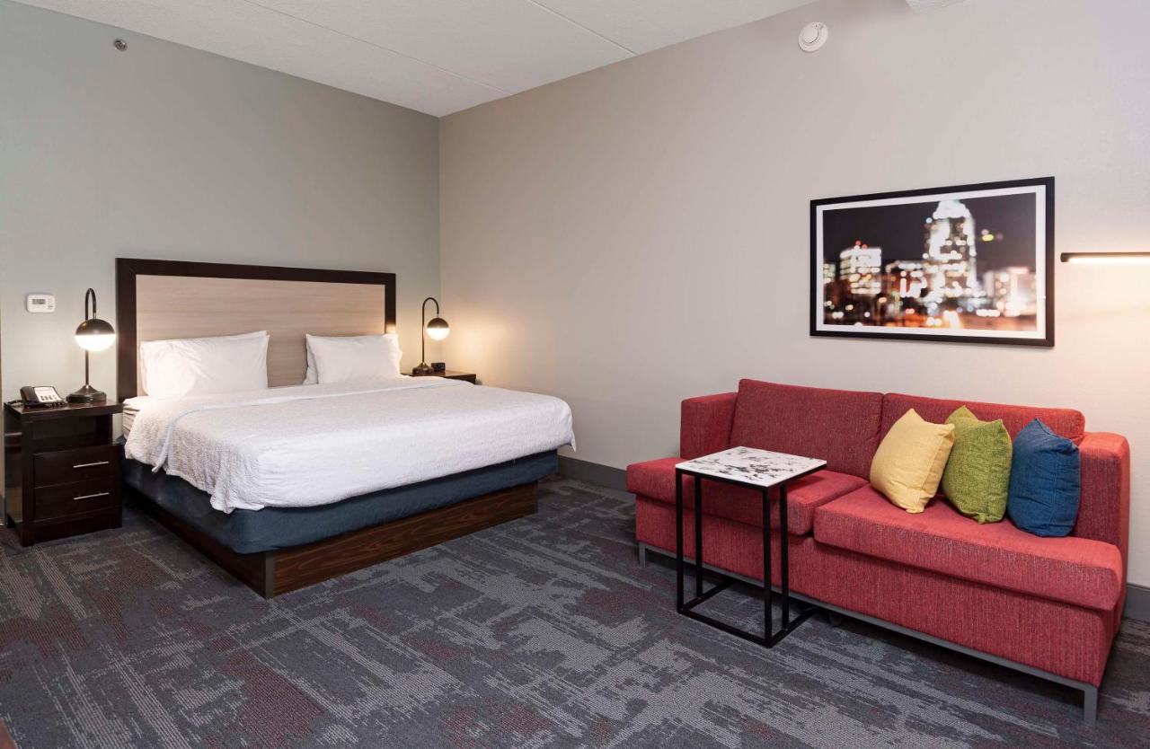 King Room with Sofa Bed - Non-Smoking at Hampton Inn & Suites Raleigh Downtown