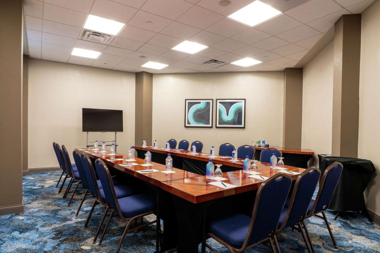 | Hilton Melbourne Beach Oceanfront