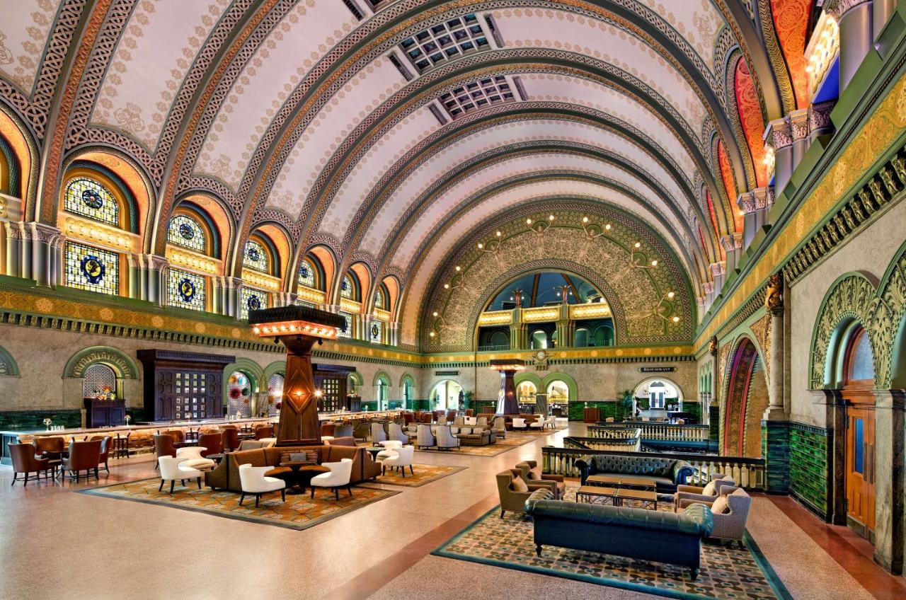 | St. Louis Union Station Hotel, Curio Collection by Hilton