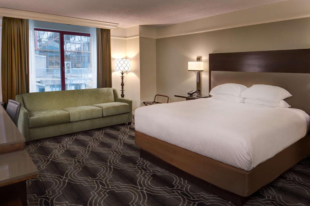 | St. Louis Union Station Hotel, Curio Collection by Hilton