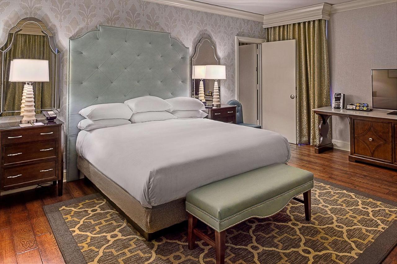 | St. Louis Union Station Hotel, Curio Collection by Hilton