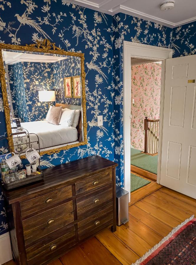  | Sally Webster Inn